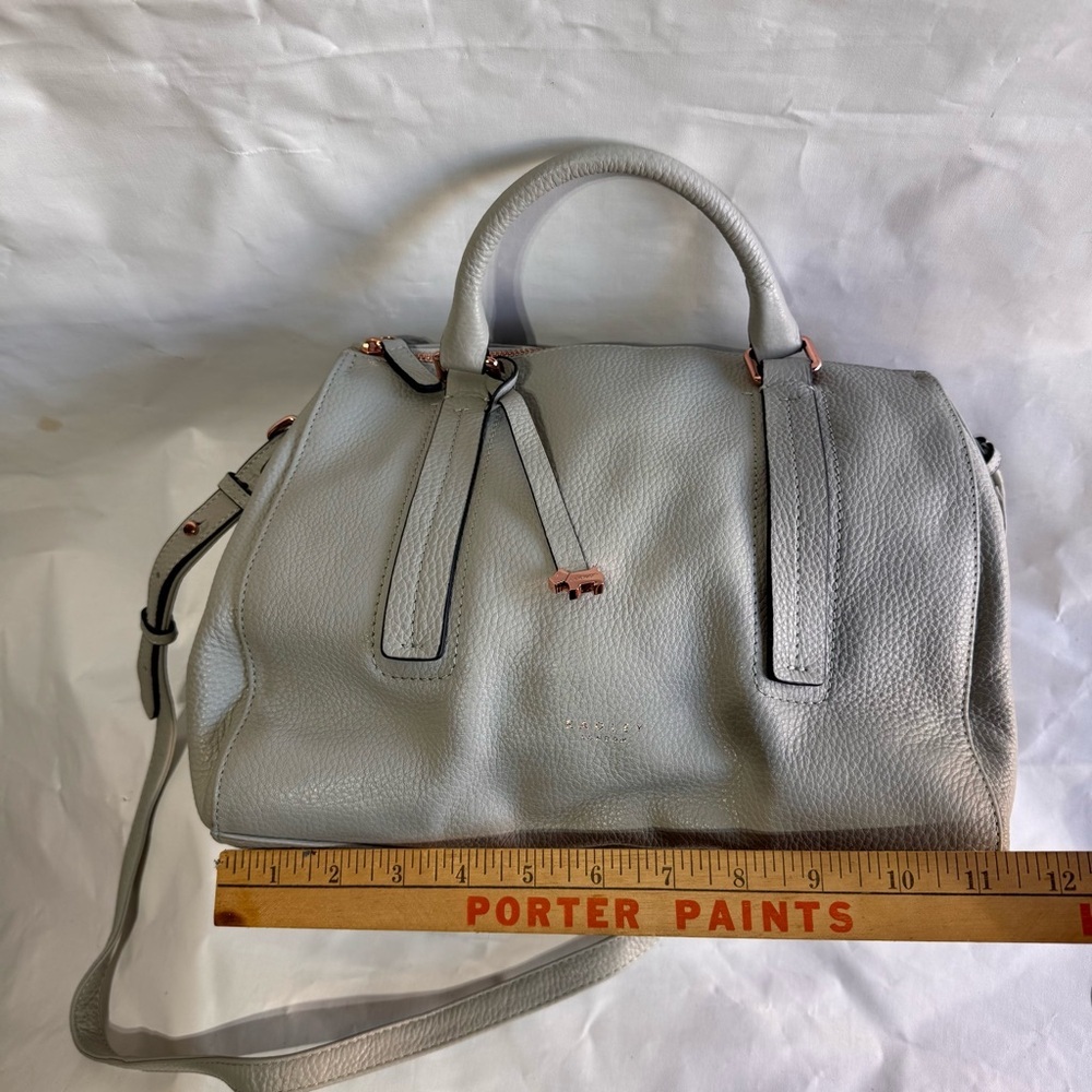 Radley // light grey peddled leather soft shoulder bag - Picture 7 of 11